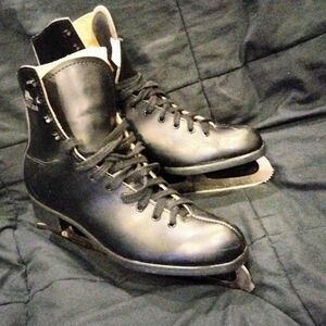 Vintage Lake Placid Men's Ice Skates